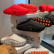 Nike Mind 001