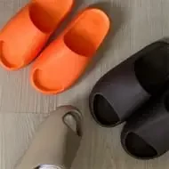 Yeezy Slide